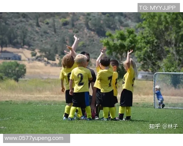 迪巴拉的足球之路：从天才少年到世界巨星的蜕变与挑战